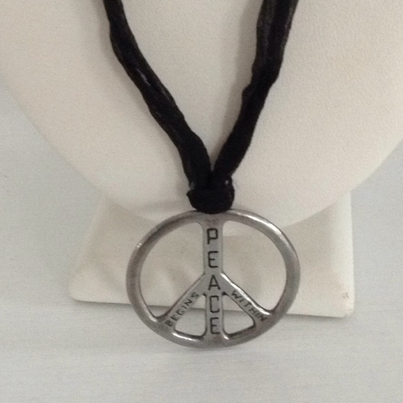 Wear your intention necklace - Picture 2 of 4